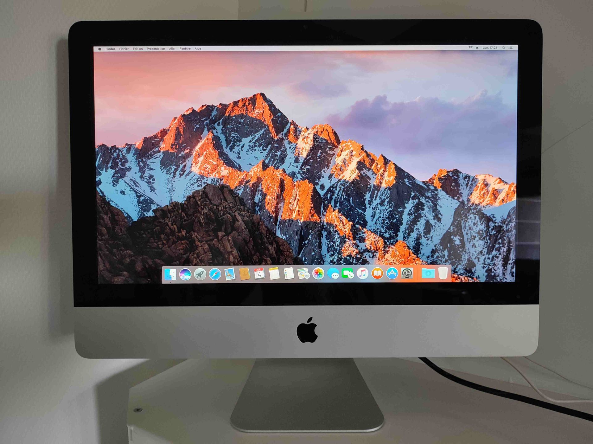 IMac10 1